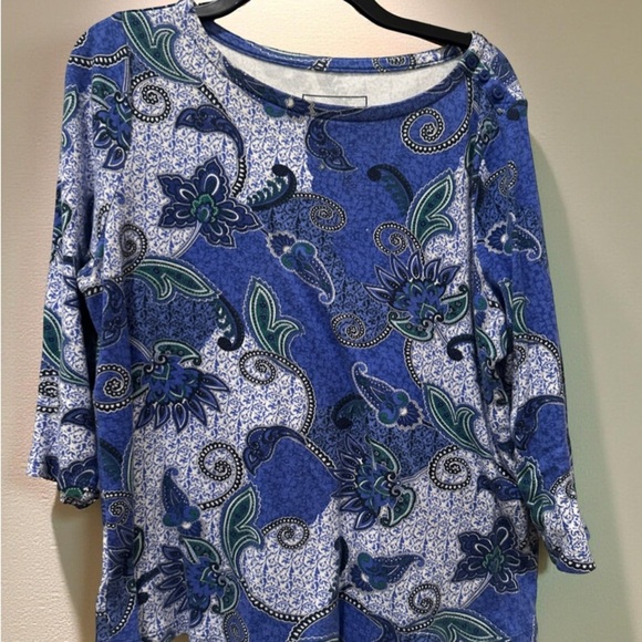 Paisley Blue Women's Top | Cotton-Cool-Go-To-Top | Size Medium | EUC - Picture 6 of 10
